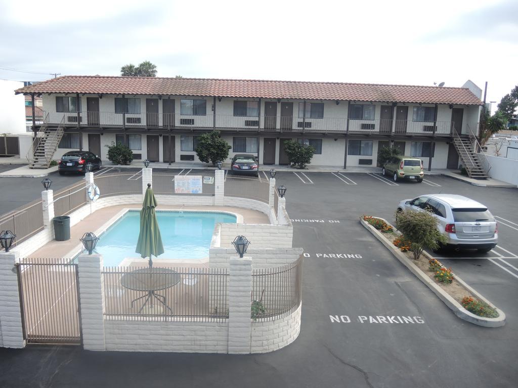 Cozy Inn Κόστα Μέσα Εξωτερικό φωτογραφία